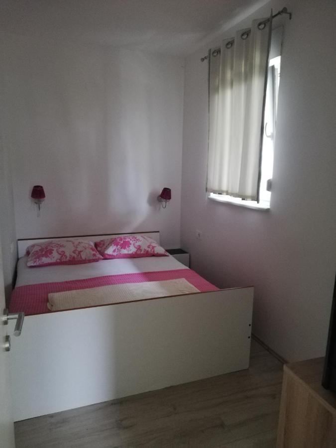 Apartmani Andrea Promajna Exterior photo