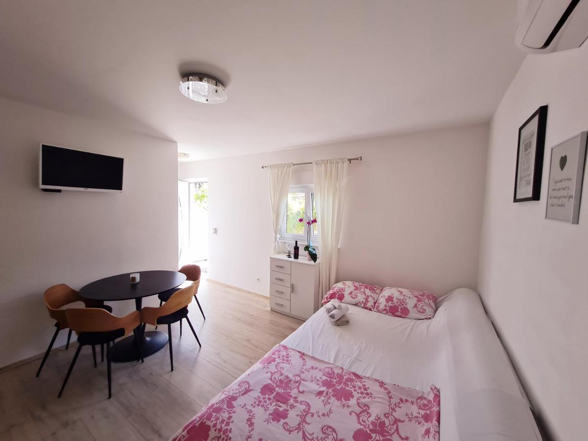 Apartmani Andrea Promajna Exterior photo